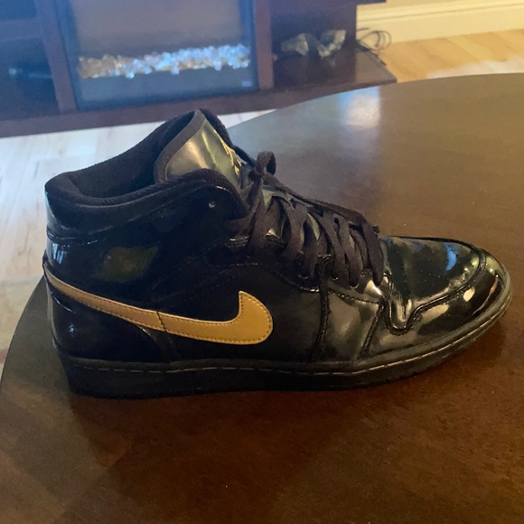 2002 air Jordan black and gold patent leather